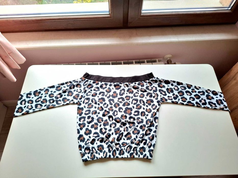 Нови дамски блузи по  10 лв.