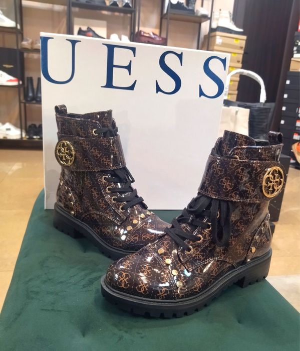 Дамски боти GUESS оригинал малък дефект 35.36.37