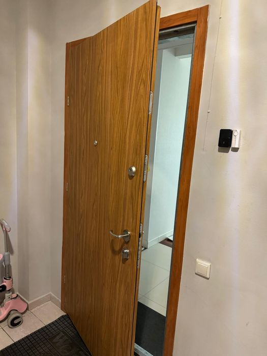 Кочественный двер