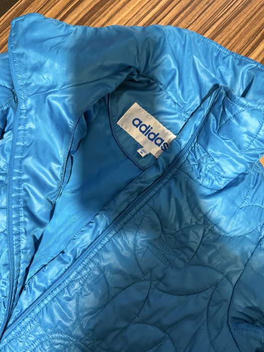 Дамско преходно яке Adidas, размер 36, почти ново