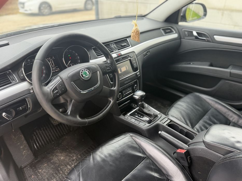 Skoda Superb 2011 DSG