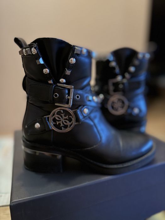 Дамски боти Guees