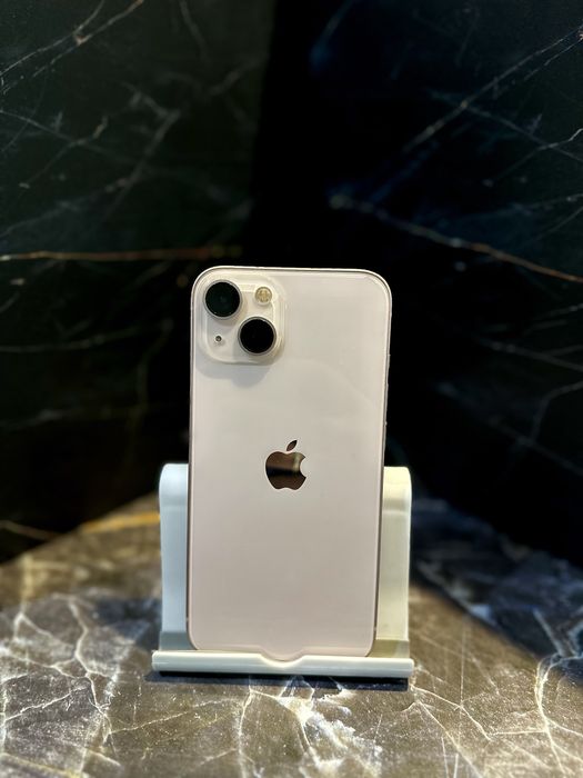 В продажк Iphone 13