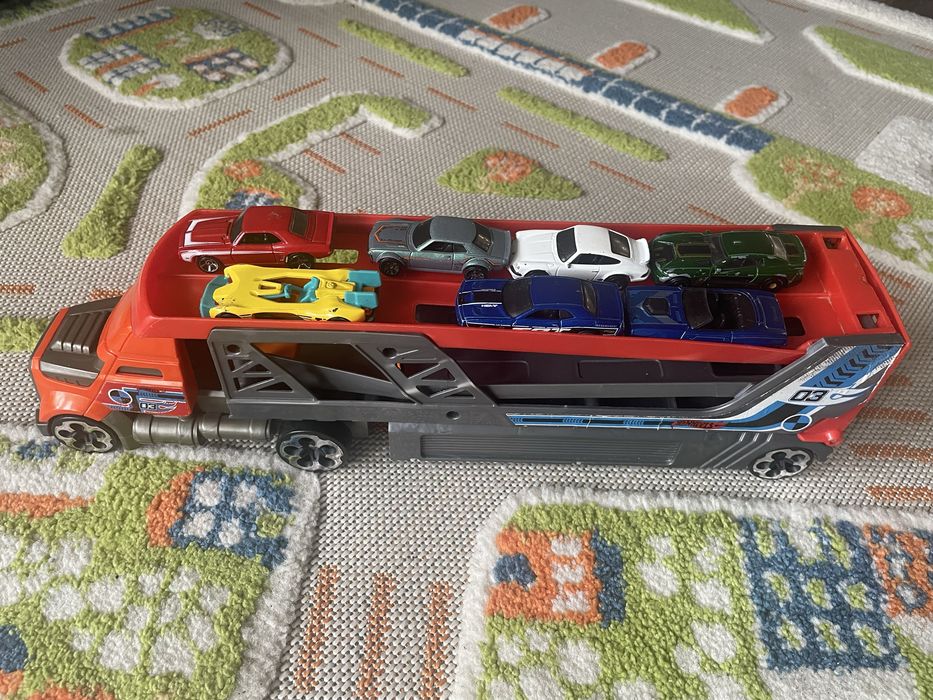 Hot Wheels автовоз изтрелвач
