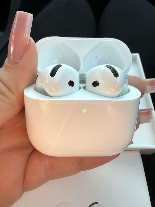 Vand Airpods 4..