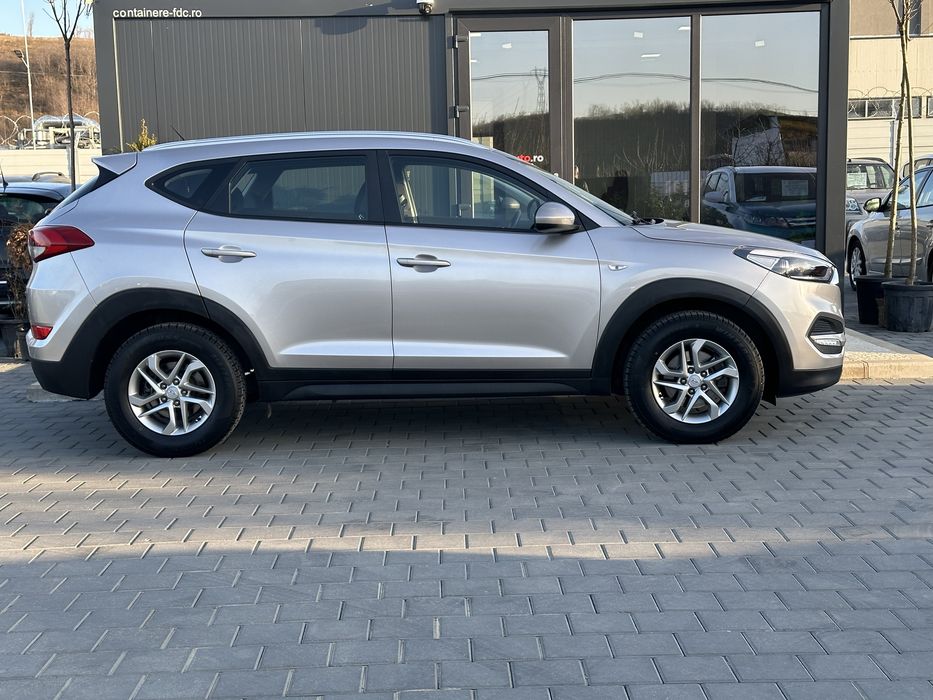 Hyundai Tucson 1.7 CRDi 2017 | rate | garantie 12 luni