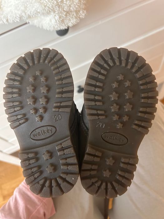 Детски боти Walkey