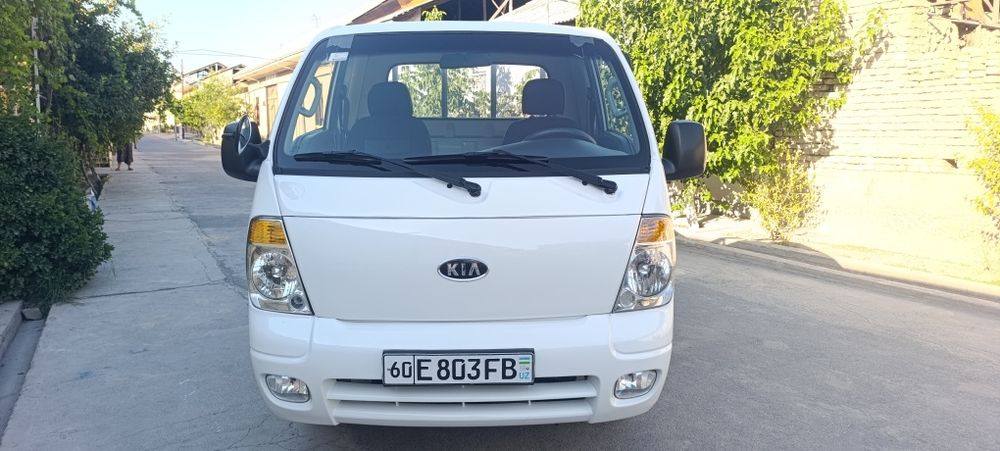 Kia bongo 2009 sotilad