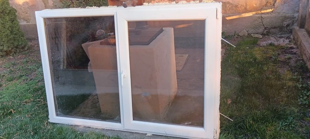 Geam termopan in două canate cu sticlă tip oglindă, dimensiuni 180x120