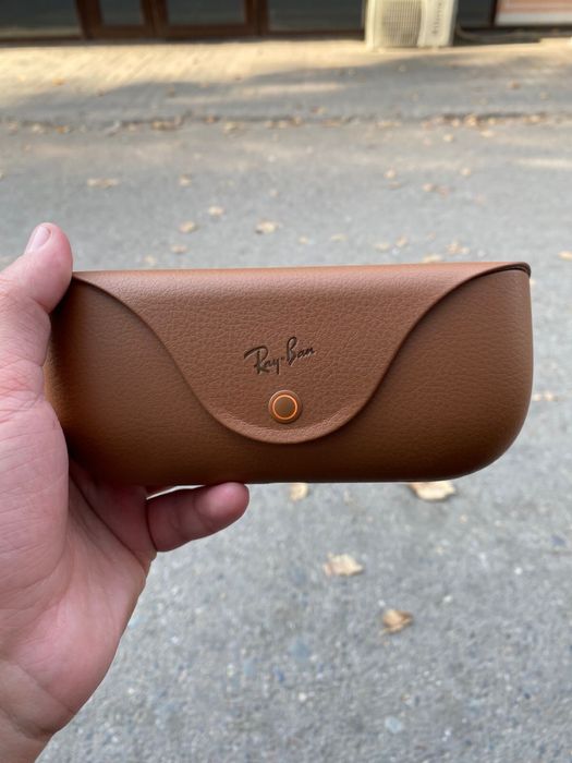 Ray ban очки продается