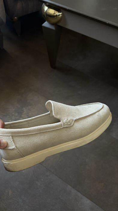 Новые мужские лоферы Zara