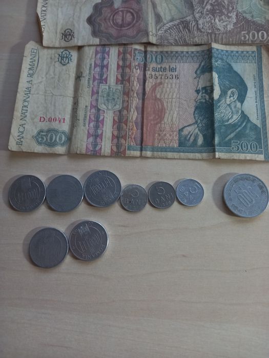 Bancnote și monede vechi romanesti