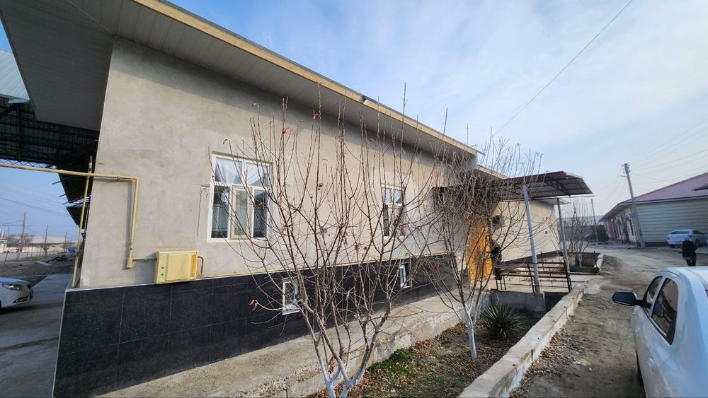 Ховли сотилади Эски шахар Мохинур туйхонани орка кучасидантуйхонани ор