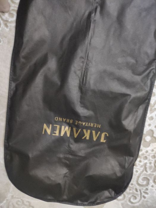 Продам смокинг, комплект с туфлями, шикарный, брендовый