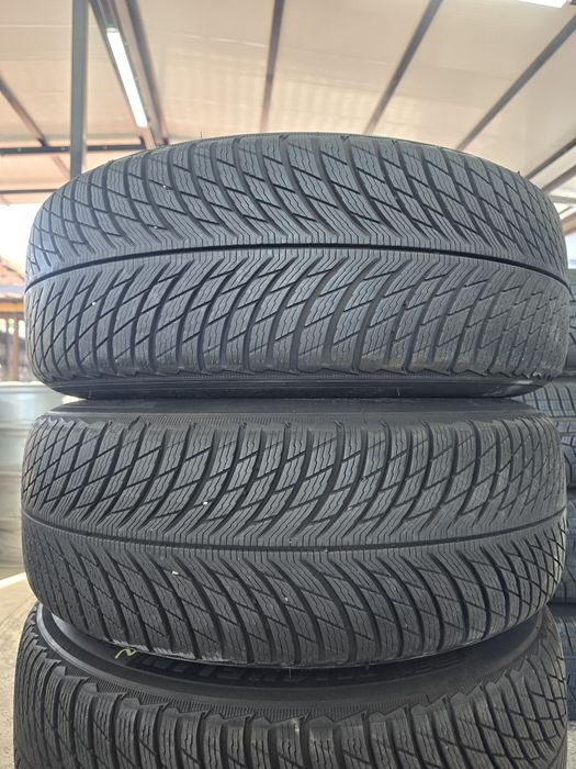 4 Броя 235/55/19 Michelin 8mm 22dot