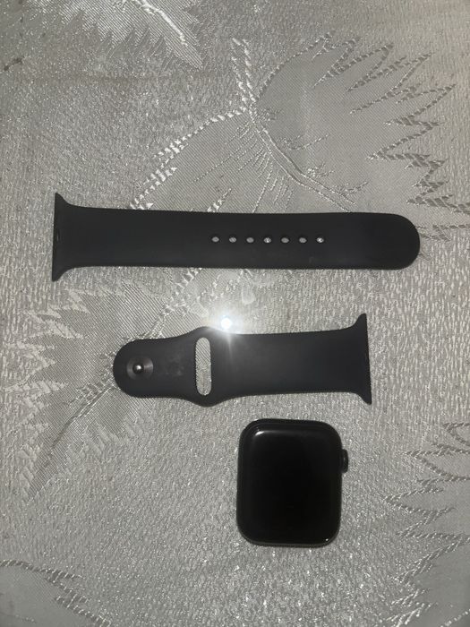 Apple Watch SE 2nd Gen (GPS) 44mm