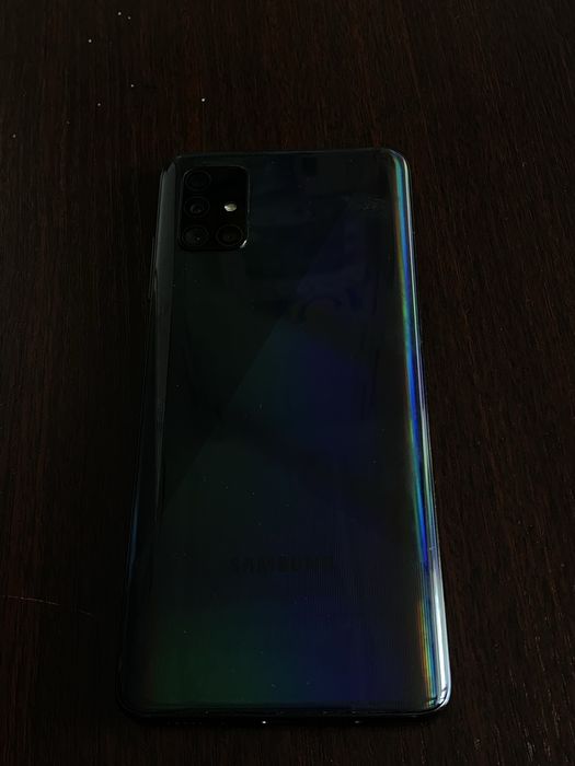 Samsung Galaxy A51 продам
