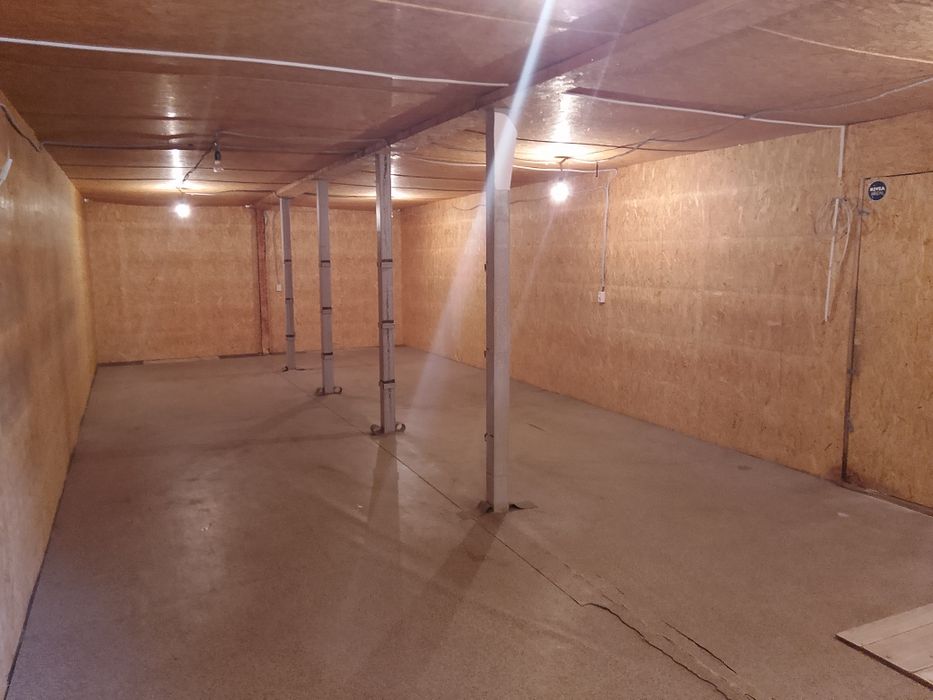 Продам 2 контейнера 40 тоника совмещённый