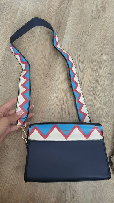 Разпродажба  Дамски чанти