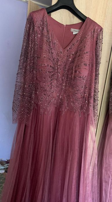 Vând rochie de seară