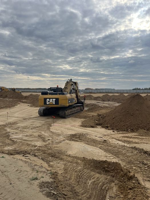 Услуги, аренда Эксковатора