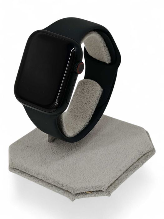 Apple Watch 9 45mm LTE