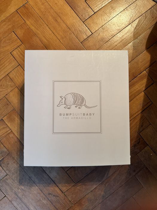 Кенгуру Bumpsuit букле Ivory