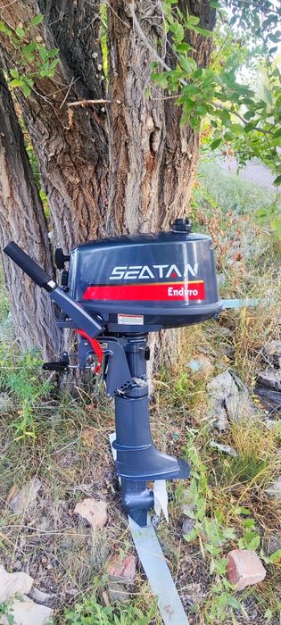 Продам лодку с мотором