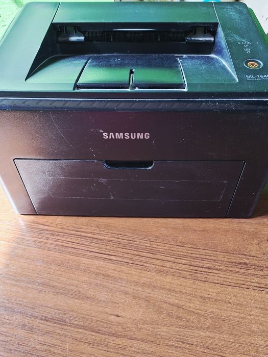 Продам компьютер и его стол кресло