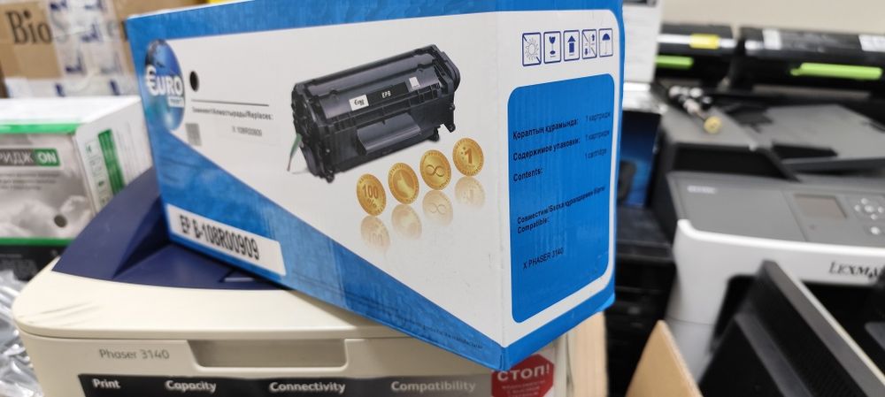 Продам картридж на Xerox Phaser 3140