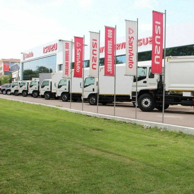 Фургон Isuzu бортовой кузов NPR82L Grand Motors