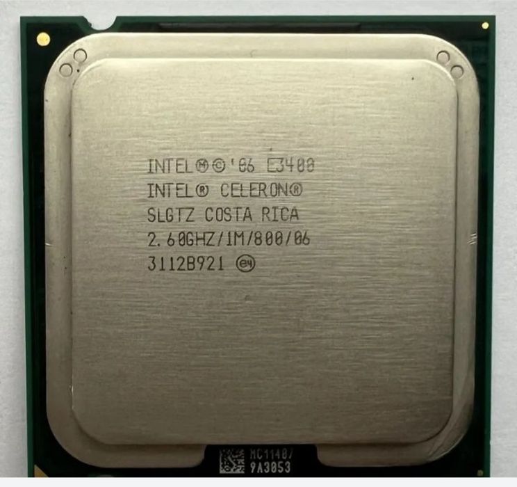 Процессор Intel Celeron E3400
2 ядра на частоте 2,6 Гг
