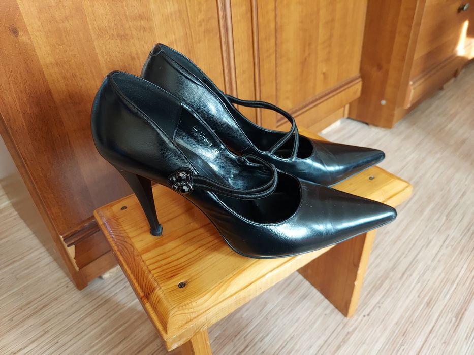 Туфли кожаные 39 р., вечерние