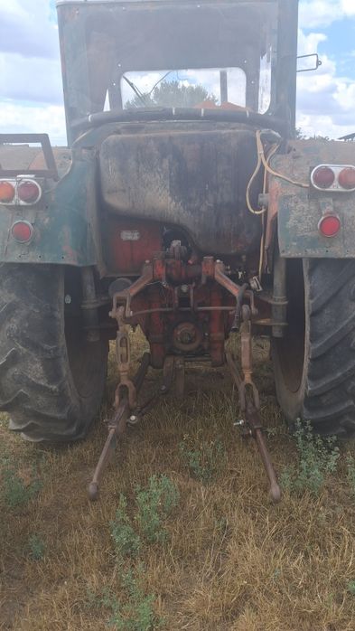 De vanzare tractor mtz 50 si o jumătate de mtz 50