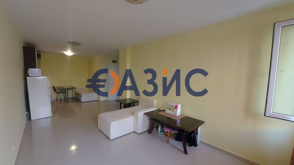 Продава се Двустаен апартамент в Поморие - 64 кв.м за 1157 €/кв.м - Снимка #1