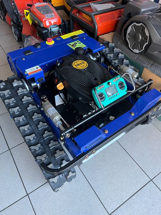 Косачка робот с дистанционно управление