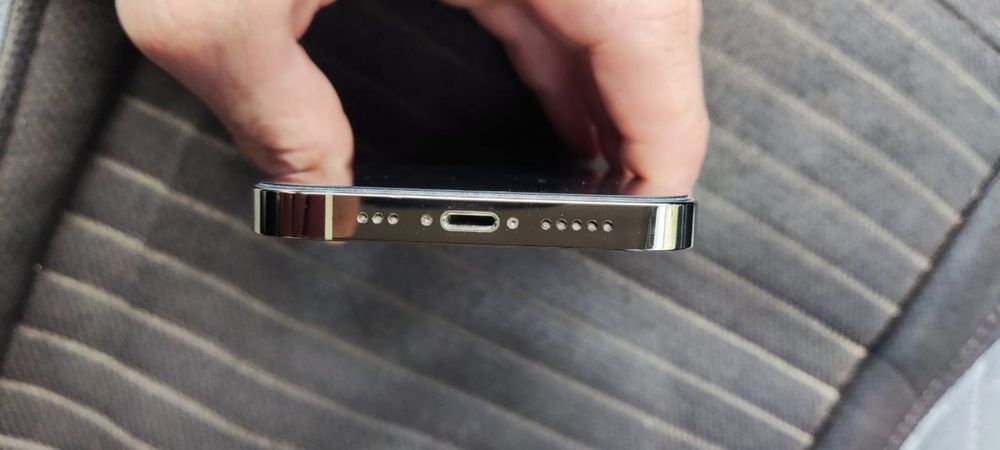 IPHONE 13 pro gold