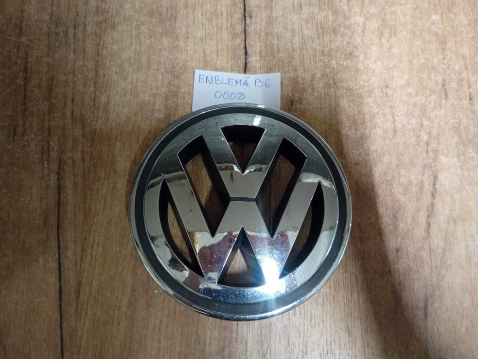 Emblema Sigla Grila Radiator Fata VW Passat B6 An 2005-2011 Originala