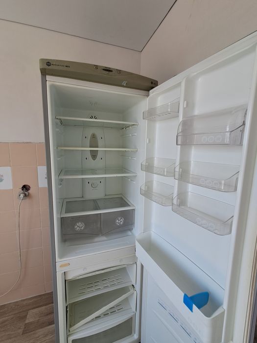 Продам холодильник LG