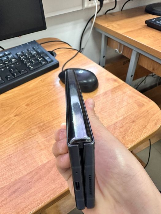 amsung Galaxy Z Fold 3