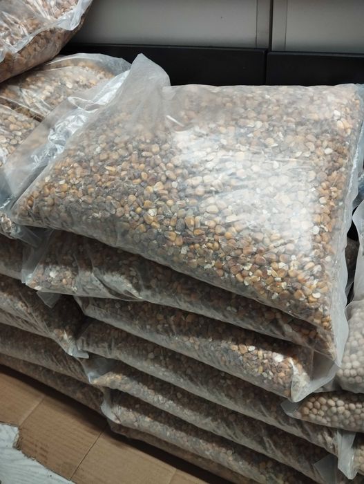 Кукуруза, горох фасованные