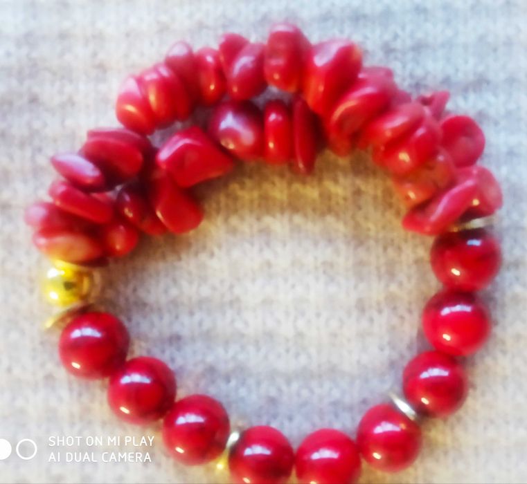 предлагам гривни и комплект с обеци - единични бройки уникални