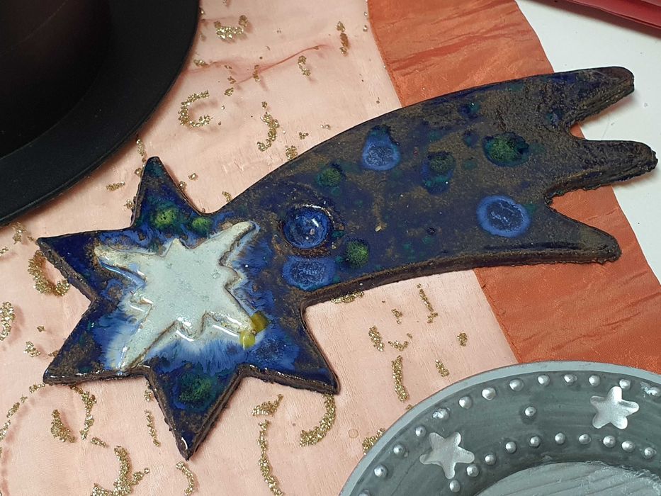 Suporturi lumanari,  farfurie pentru decorarea casei de Craciun