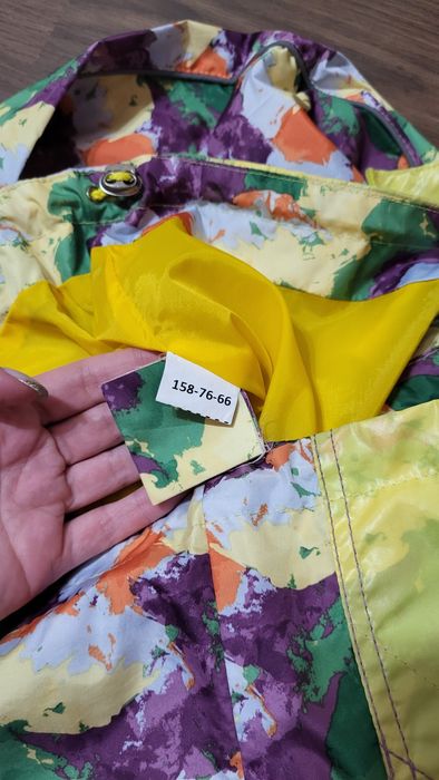 Продам ветровку куртку