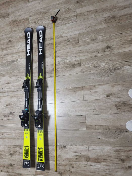 Schiuri Head +bete pret 2.000Ron