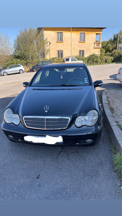 Продавам мерцедес w203