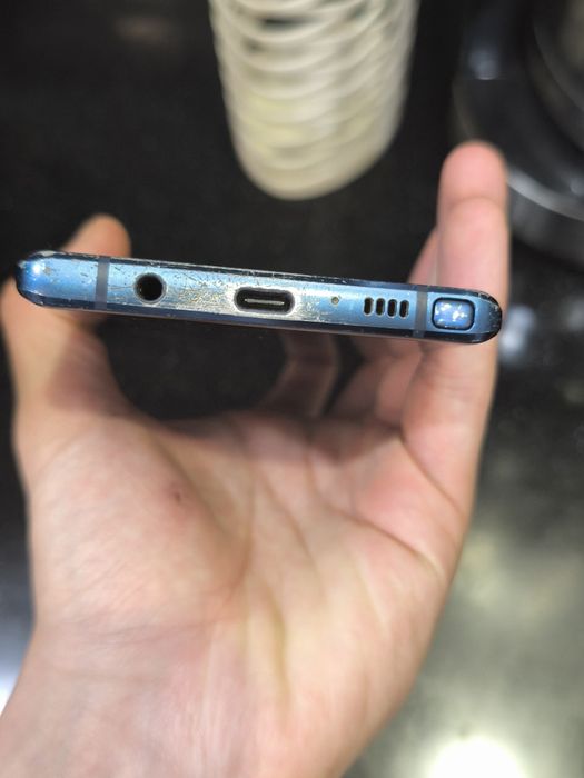 Продам Samsung Note 9 (читать описание)