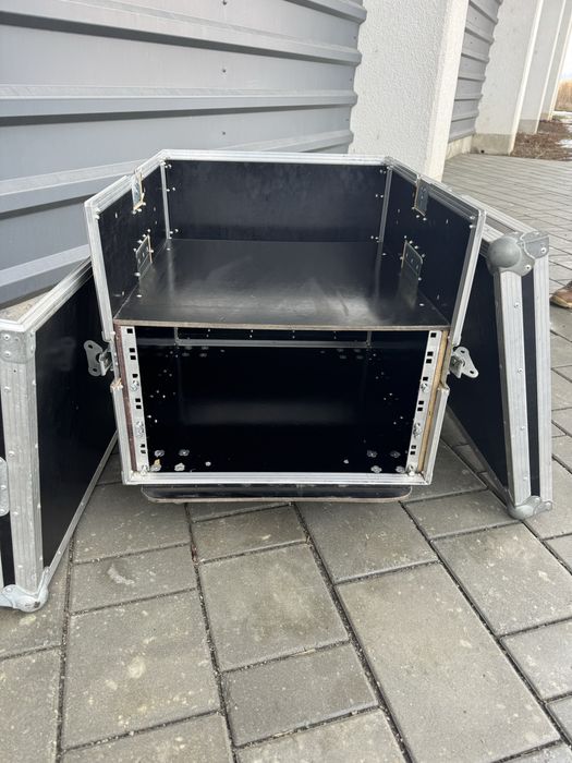 Rack- flight case 6U