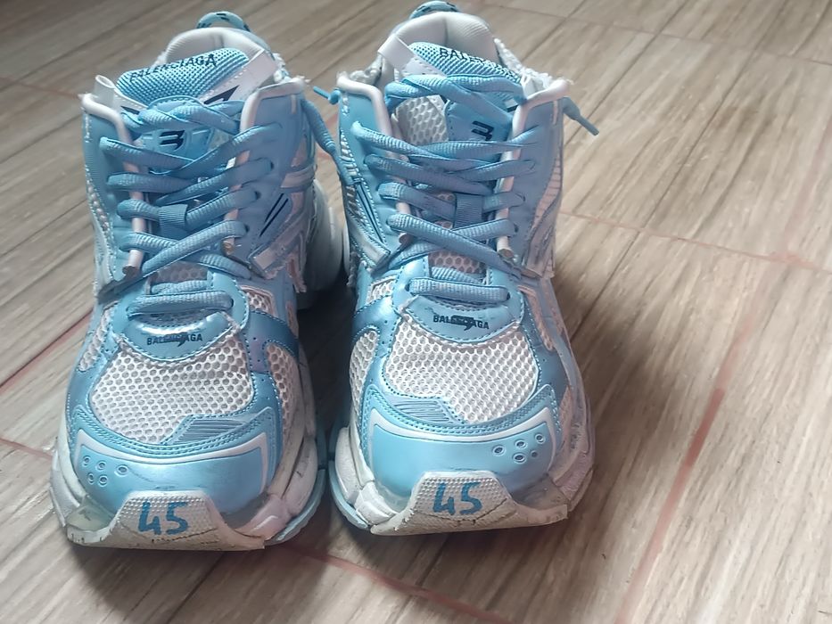 Balenciaga runner