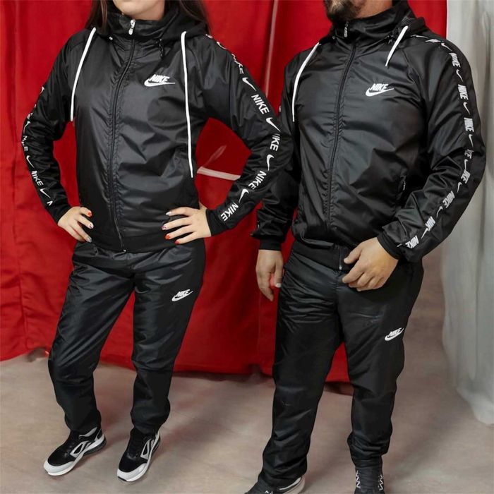 Мъжки и дамски ветривки якета и екипи от с до 4хлл